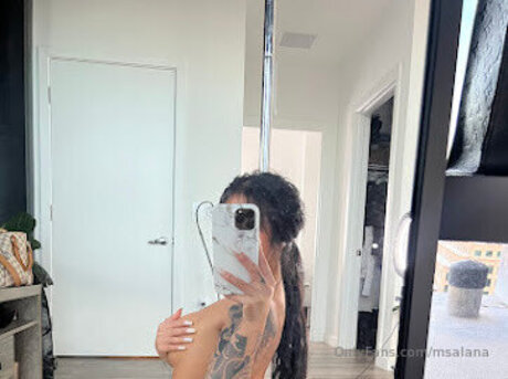 Msalana kunst nackt galerien