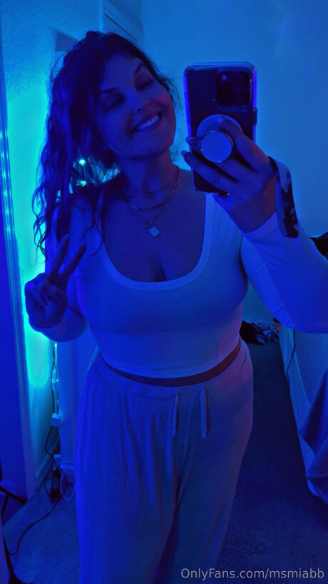 geile krankenschwester onlyfans sexy kunst bild