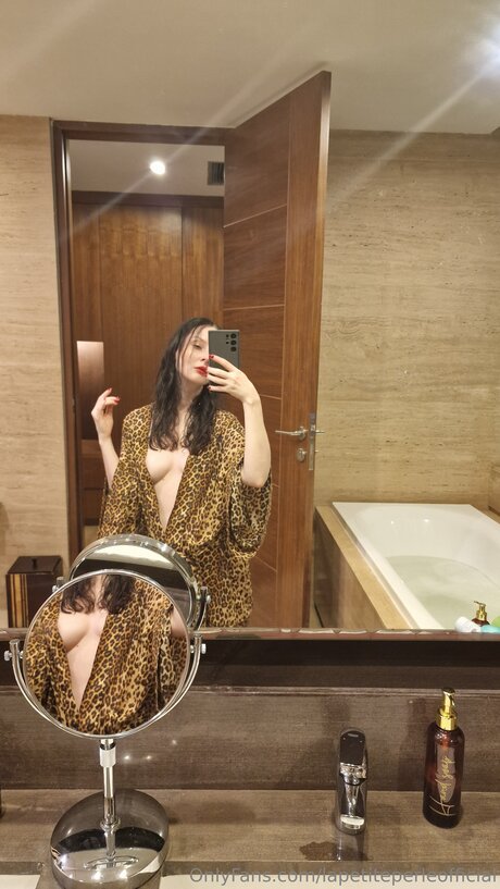 Lapetiteperleofficial kostenlose akt galerien