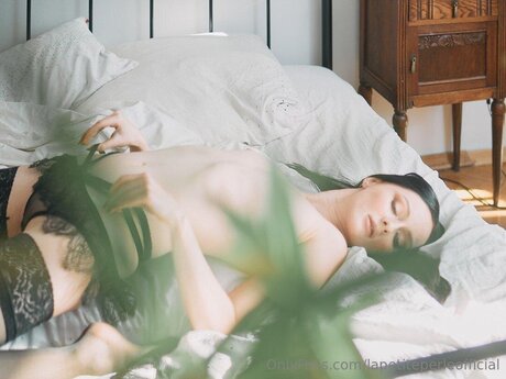 Lapetiteperleofficial hd hübsche galerien