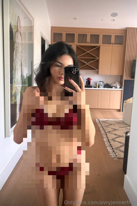 Avryjennerfree erotische hd galerie