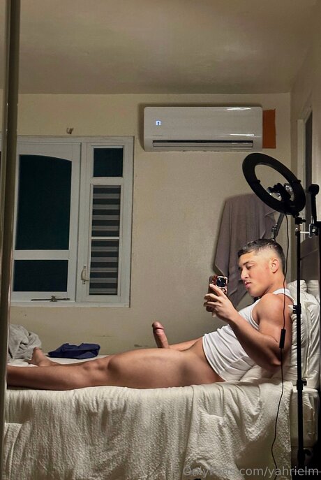 Yahrielm freie galerien