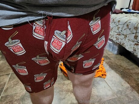 asiatisches teen solo onlyfans hübsche nackt bilder