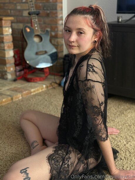 Skyedawsin sexy hd galerien