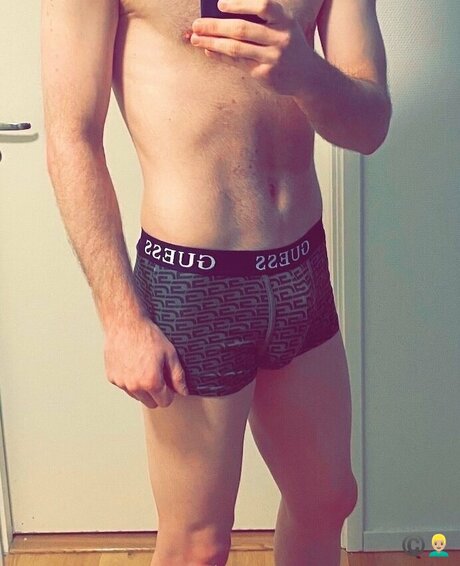 Leslie C pornostar nackt archiv