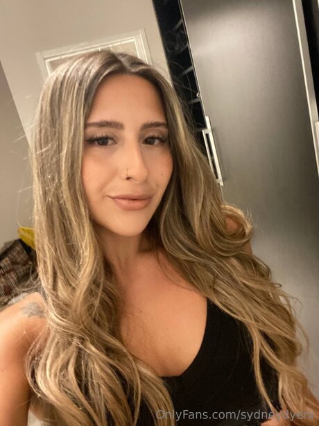 indische milf-onlyfans erwachsene hd foto