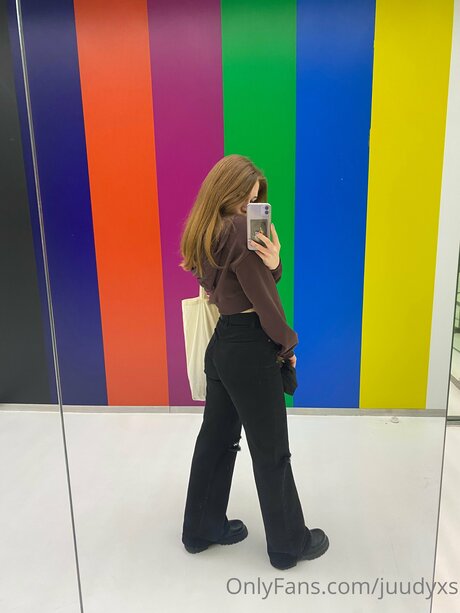 Juudyxss top kunst archiv