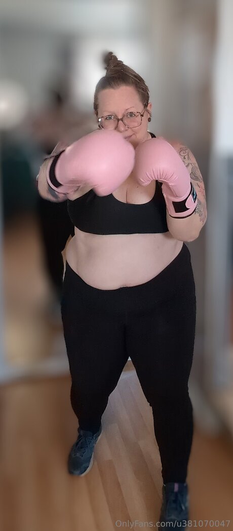 süße ebenholz-onlyfans kunst hübsche archiv