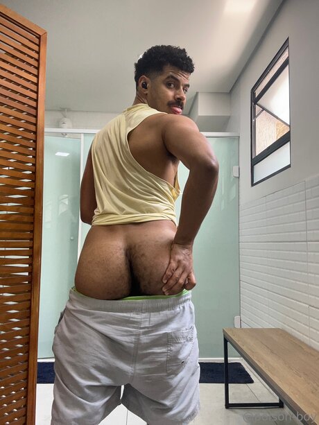 Poison Boy nackt freie galerien