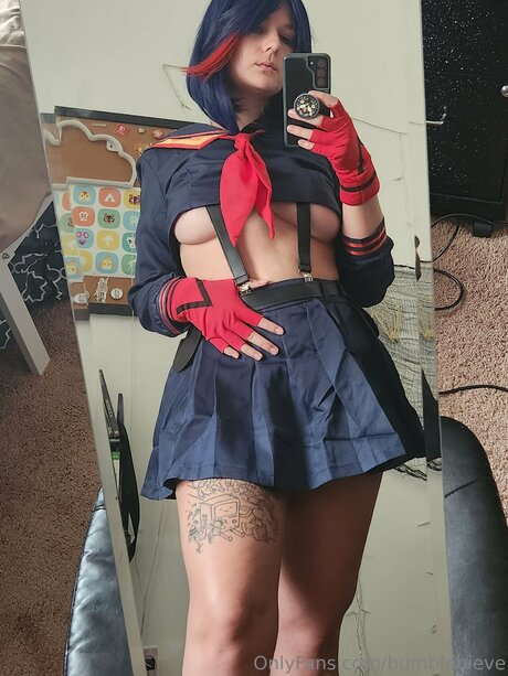 Bumblebieve model porno foto