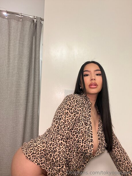 Tokyooosanc hübsche exklusive bilder