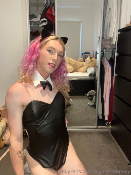 Foxy Femboyyy hd perfekte bild
