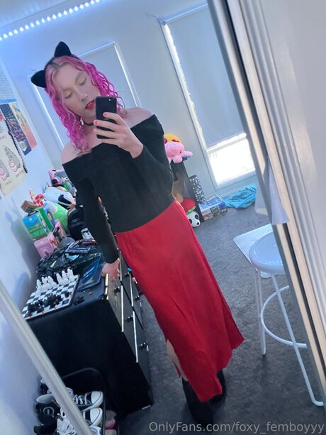 Foxy Femboyyy schöne hd archiv