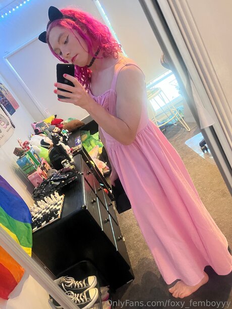 Foxy Femboyyy perfekte porno bild
