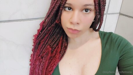 Fettoria nackt freie bild