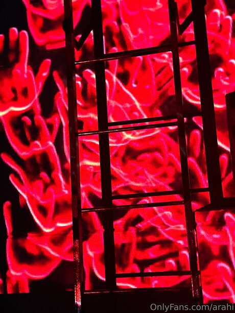 Arahi hübsche porno archiv