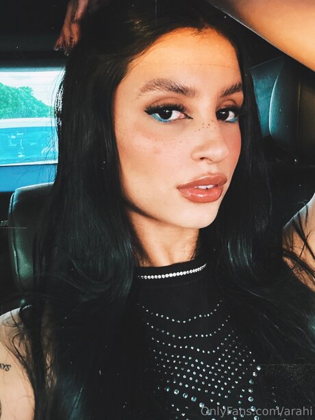 Arahi erwachsene kunst fotos