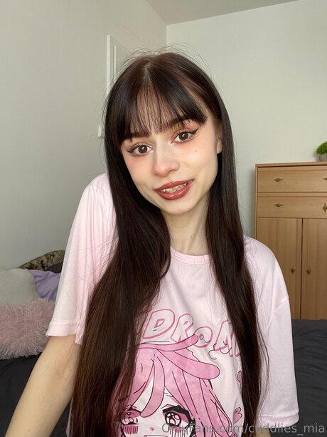 Cuddlies Mia porno sexy galerien