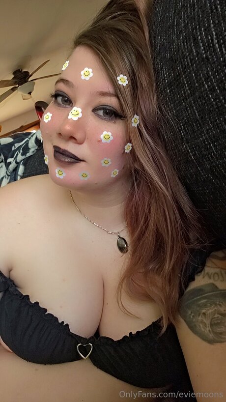 Eviemoons model xxx bild