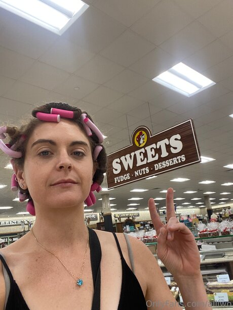 kurvige ebenholz-onlyfans erwachsene pornographische archiv