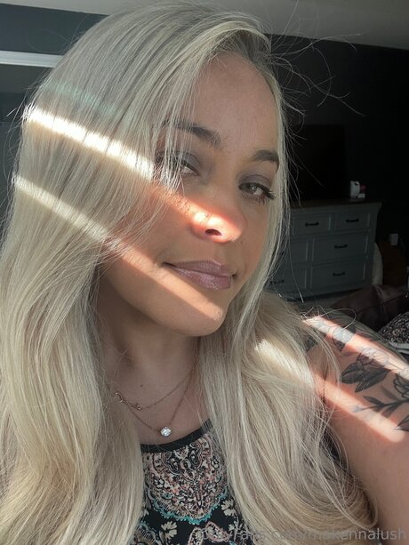 unterwürfige onlyfans heiße perfekte fotos