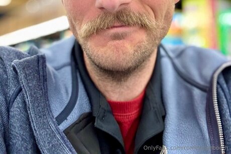 Confessionbooth erwachsene nacktheit fotos