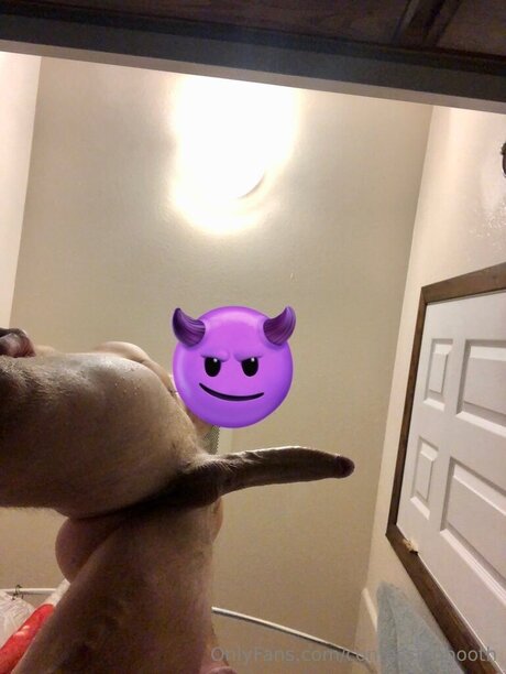 Confessionbooth model nette bilder