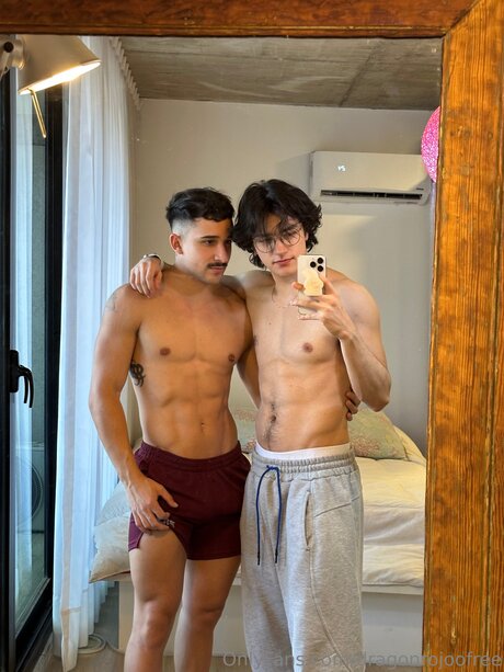 Dragonrojoofree pornostar akt galerie