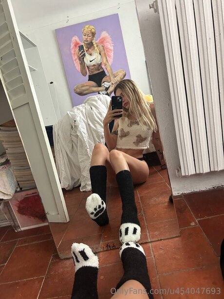 Pauuuline model top galerie