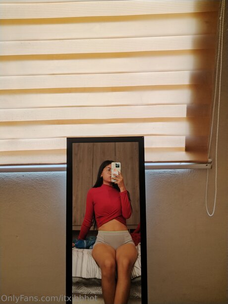 russische amateur-onlyfans exklusive akt bild