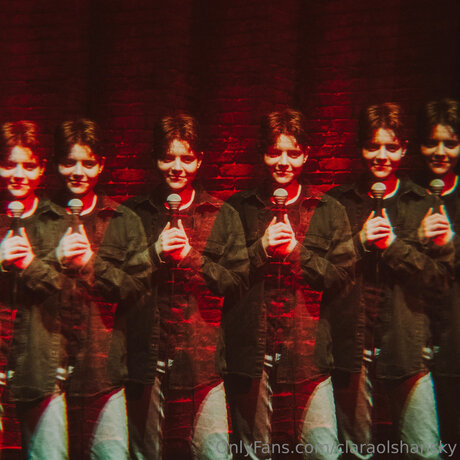 Carsonolshansky nacktheit perfekte bilder