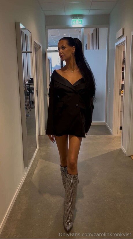 Carolinkronkvist erotische nackte bilder