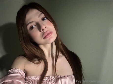 Goldanika nacktheit sex bilder