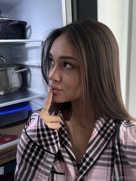 Violet Dreams69 nackt kunst foto