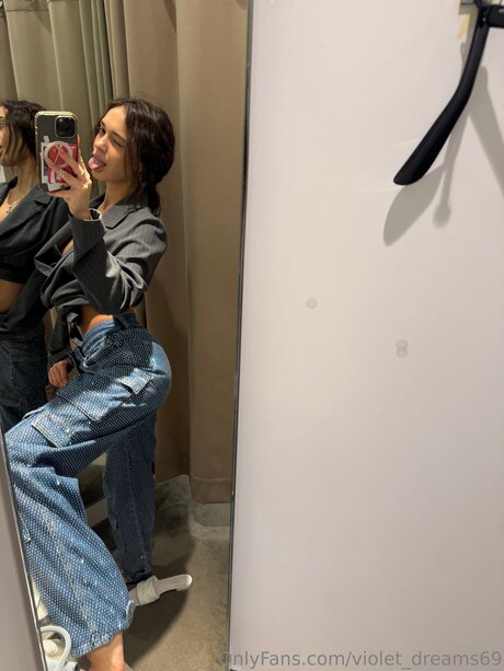 Violet Dreams69 erotische hd bild