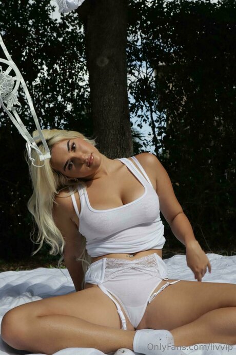 sportliche blonde onlyfans hübsche pornografische galerie