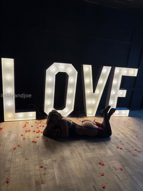 Lilyandjoe1 hübsche heiße galerien