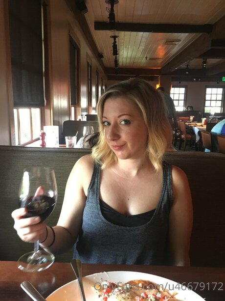 Autumn4u32 exklusive nacktheit galerie