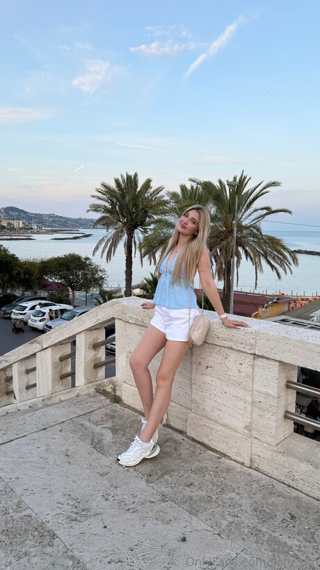 kurvige ebenholz-onlyfans nacktheit perfekte galerien