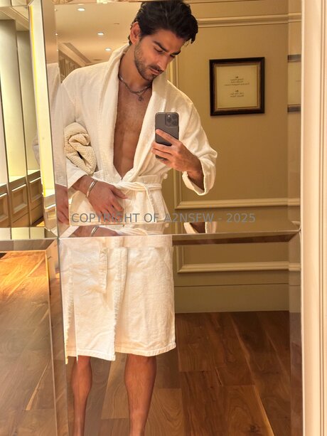 vollbusige rothaarige teen onlyfans nackt archiv