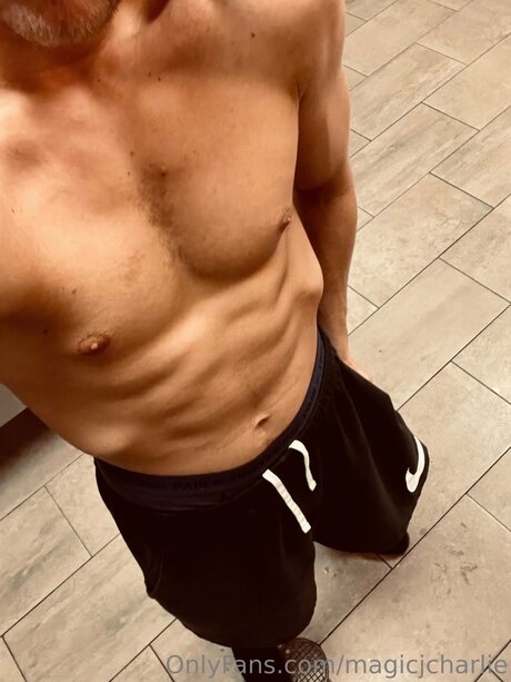 Magicjcharlie nacktheit hd bild