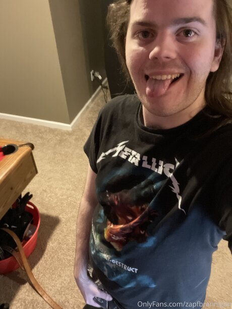 Zbrannigan420 freie akt galerie