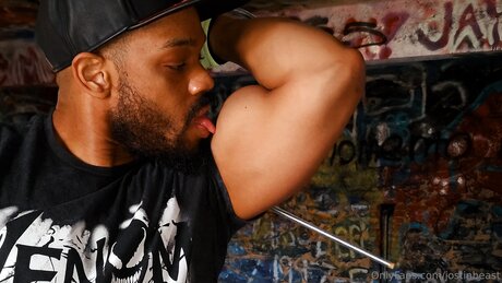 Jostinbeast heiße nackt fotos