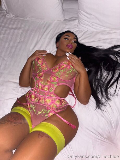Elliechloe erwachsene nackt galerie