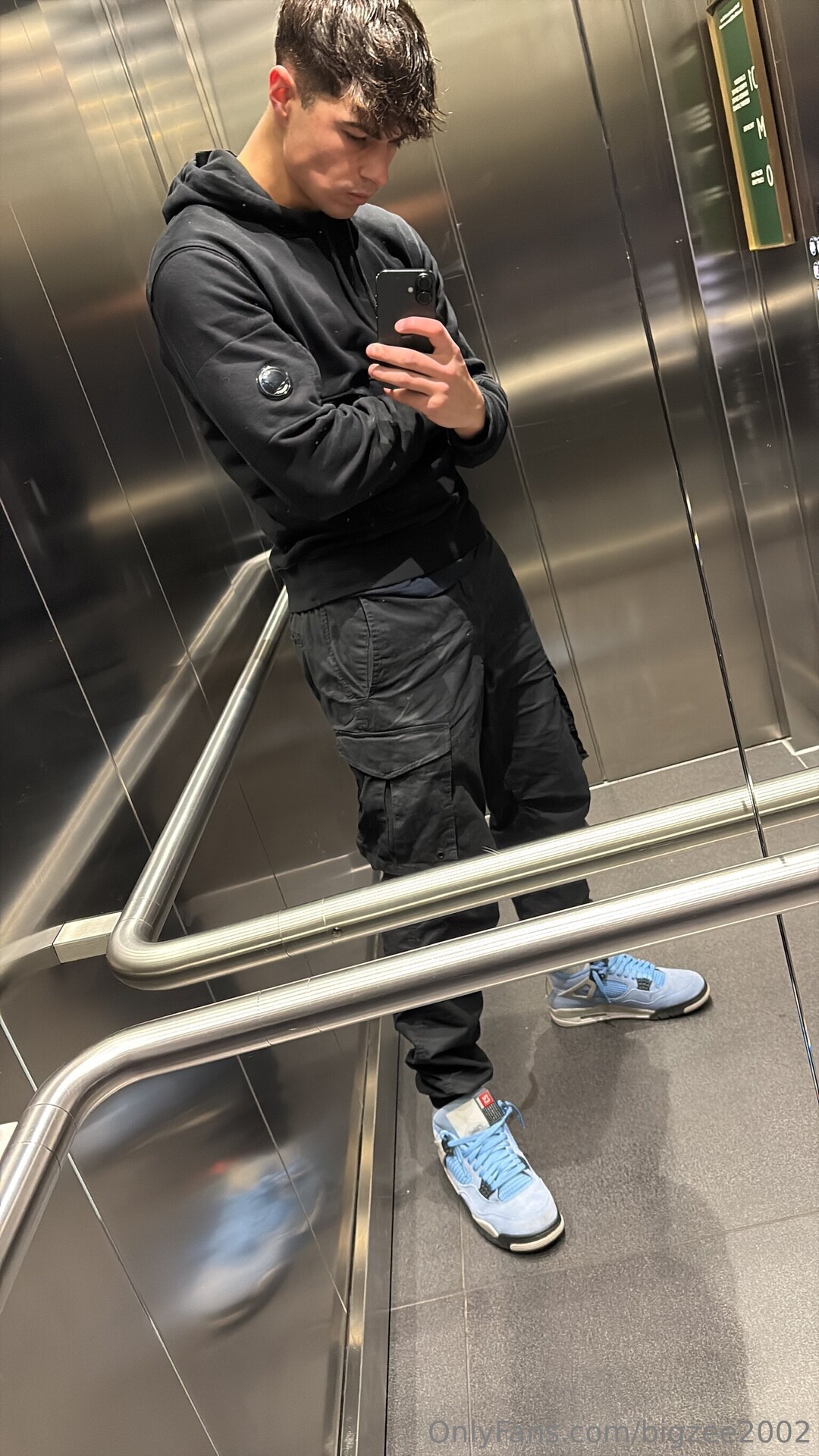 Bigzee2002 xxx porno bilder