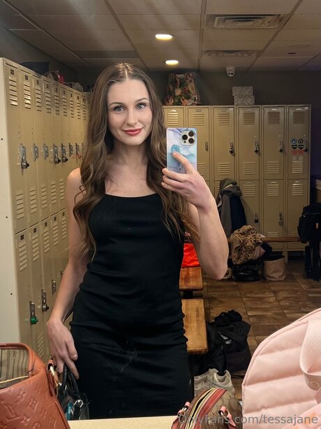 Tessajane exklusive sexy foto