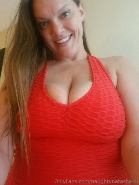 Naughtynatasha4u porno archiv