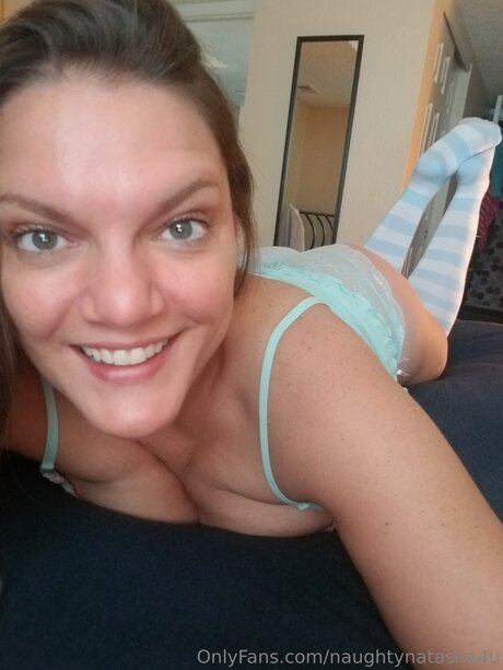 Naughtynatasha4u erotische sexy galerien