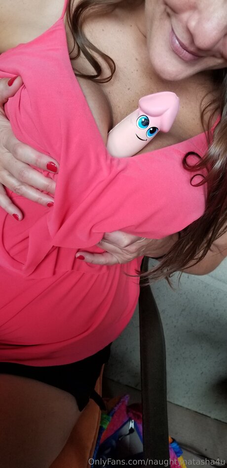 Naughtynatasha4u freie erotische fotos