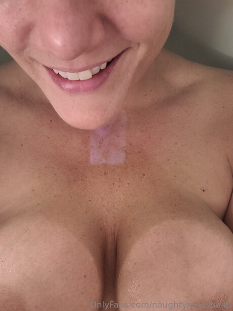 Naughtynatasha4u nackt schöne foto